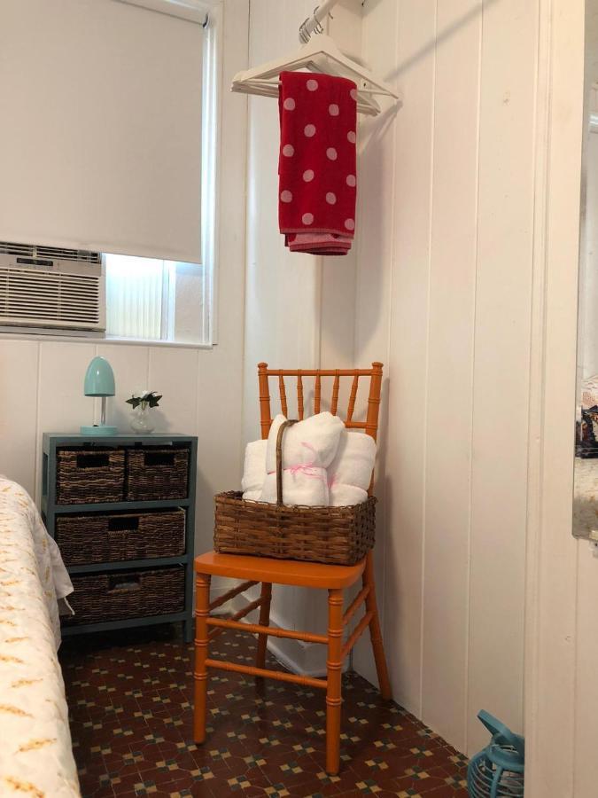 Private Studio With Free Parking 마이애미 외부 사진
